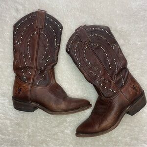 FRYE Billy brown studded brown western cowboy boots low heel